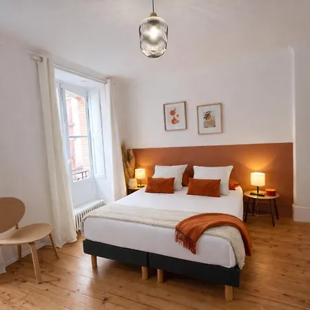 L'elegant Paradoux - 3 Sdb - 2 Wc - Ascenseur - Parking - Plein Centre Lejlighed *