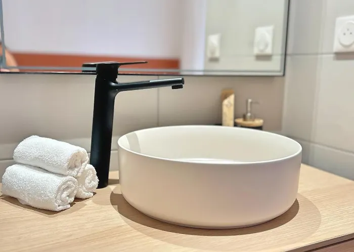 L'elegant Paradoux - 3 Sdb - 2 Wc - Ascenseur - Parking - Plein Centre Lejlighed