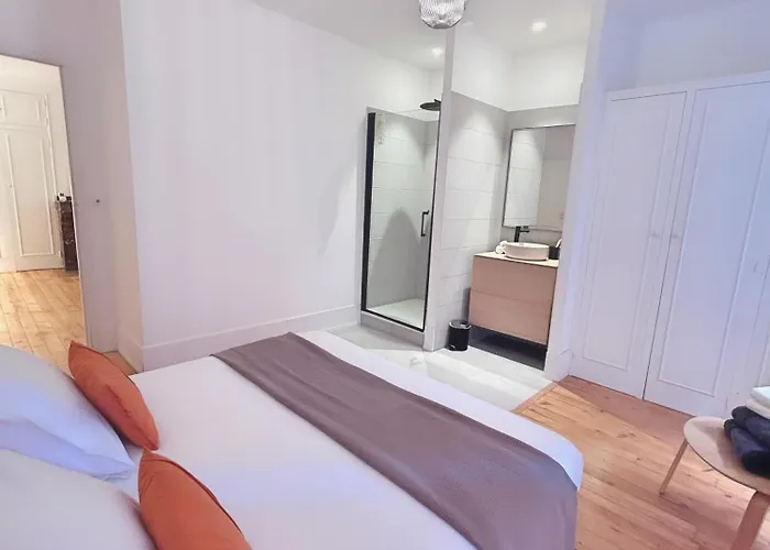 L'elegant Paradoux - 3 Sdb - 2 Wc - Ascenseur - Parking - Plein Centre Lejlighed