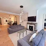 L'elegant Paradoux - 3 Sdb - 2 Wc - Ascenseur - Parking - Plein Centre Апартаменты *
