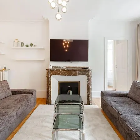 L'elegant Paradoux - 3 Sdb - 2 Wc - Ascenseur - Parking - Plein Centre *