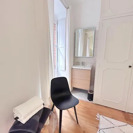 L'elegant Paradoux - 3 Sdb - 2 Wc - Ascenseur - Parking - Plein Centre