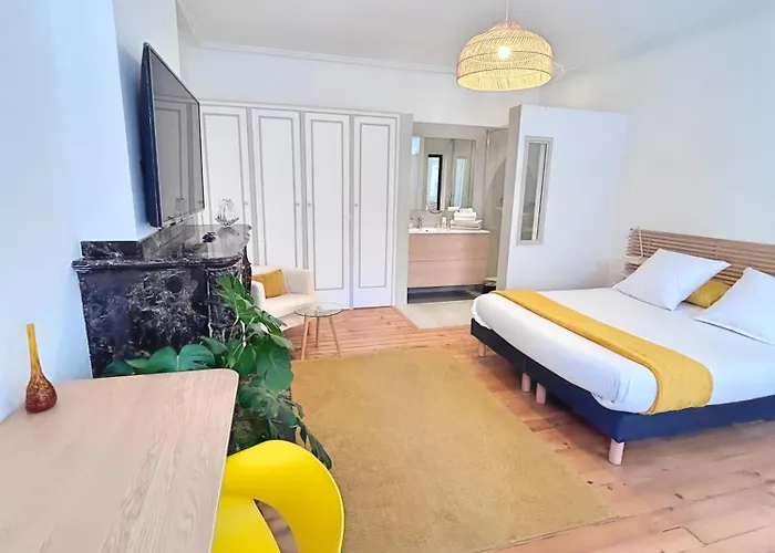 L'elegant Paradoux - 3 Sdb - 2 Wc - Ascenseur - Parking - Plein Centre Apartamento