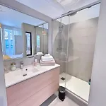 L'elegant Paradoux - 3 Sdb - 2 Wc - Ascenseur - Parking - Plein Centre Daire *