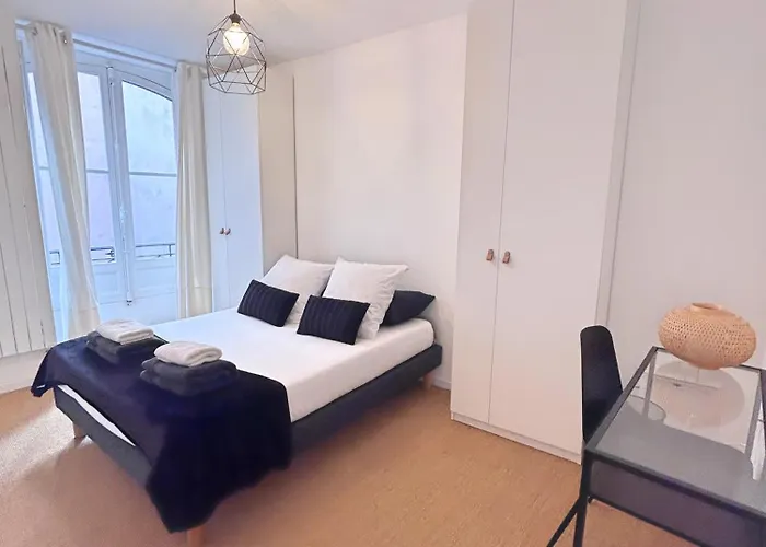 L'elegant Paradoux - 3 Sdb - 2 Wc - Ascenseur - Parking - Plein Centre